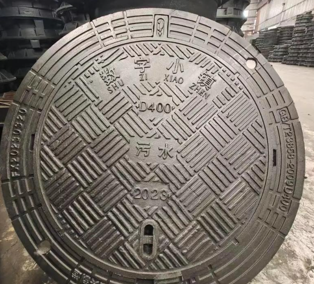 红山球墨铸铁防沉降井盖展示